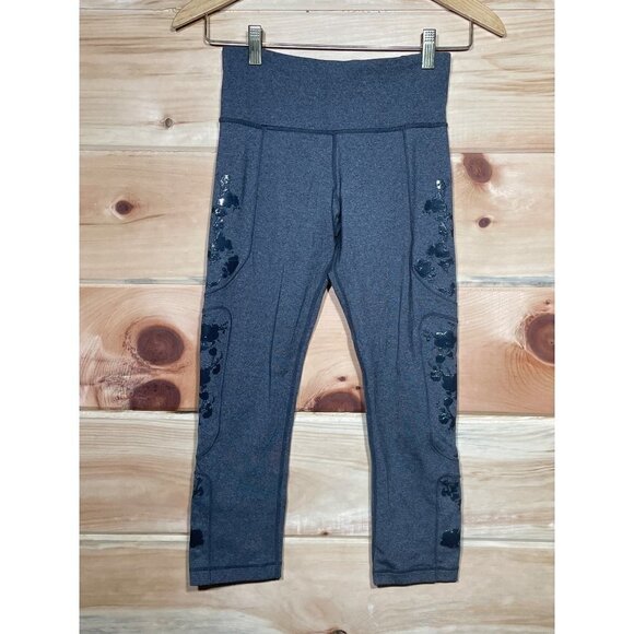 Lululemon Capri leggings. Size 4. Gray with flowers - Picture 1 of 3